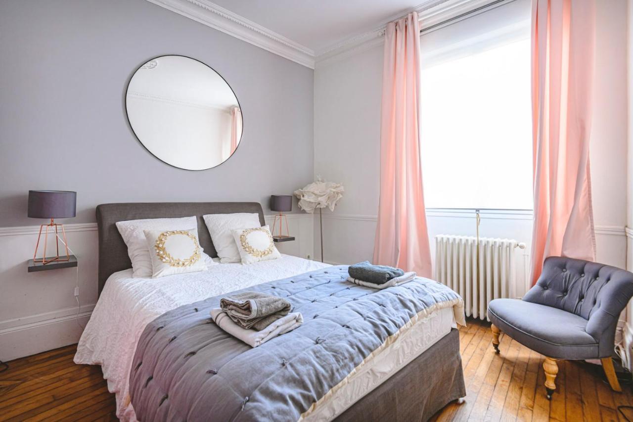 Zen Et Chic Apartment Reims Bagian luar foto